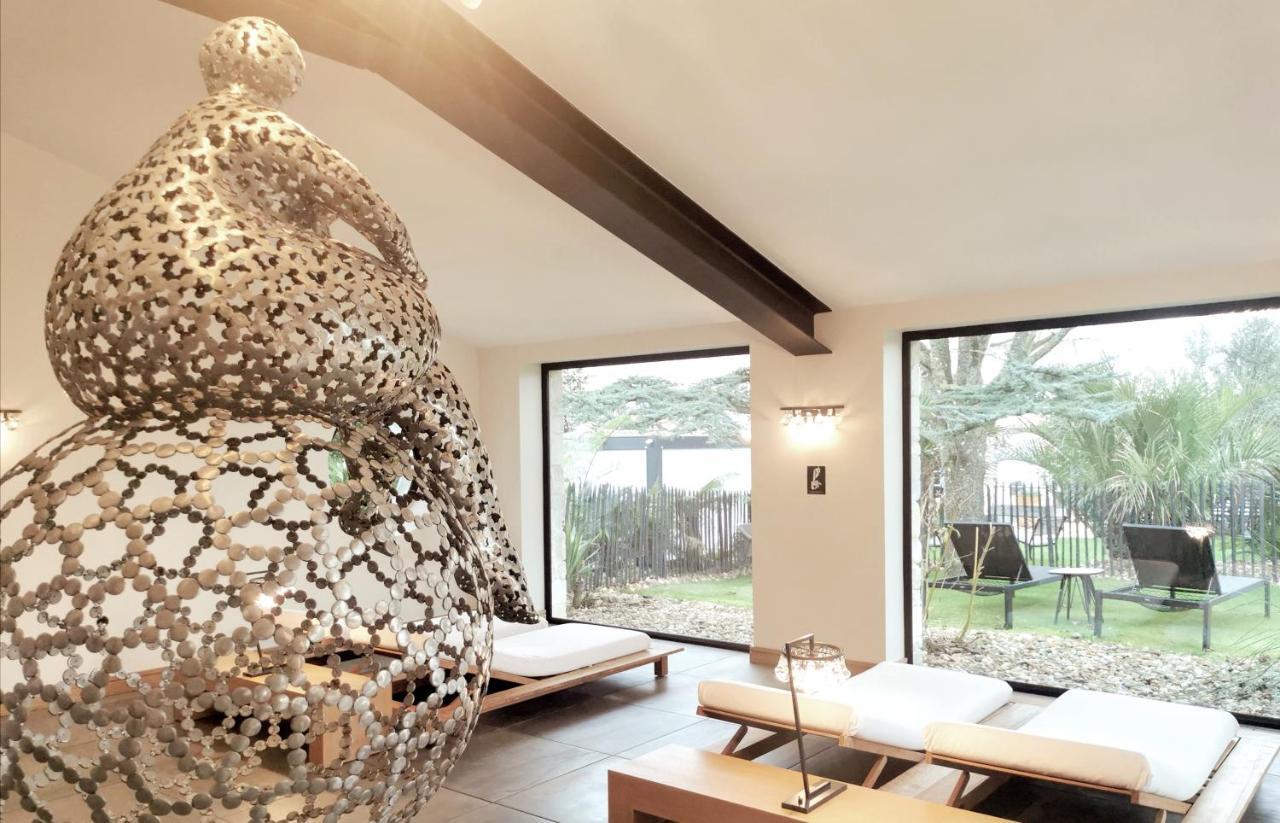 Le Clos Saint-Martin Hotel & Spa ภายนอก รูปภาพ