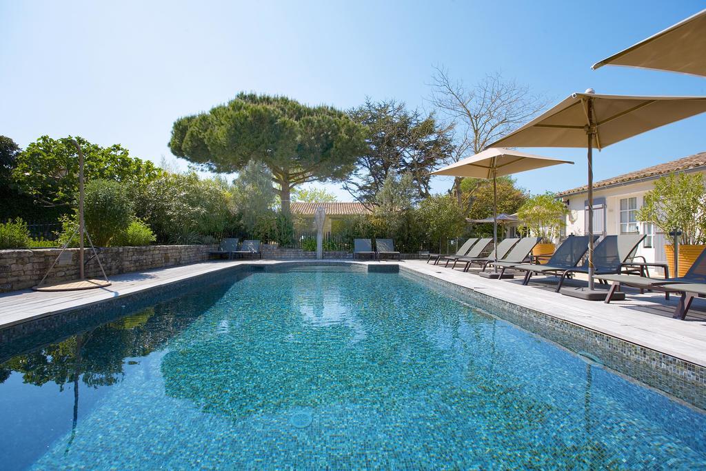 Le Clos Saint-Martin Hotel & Spa ภายนอก รูปภาพ