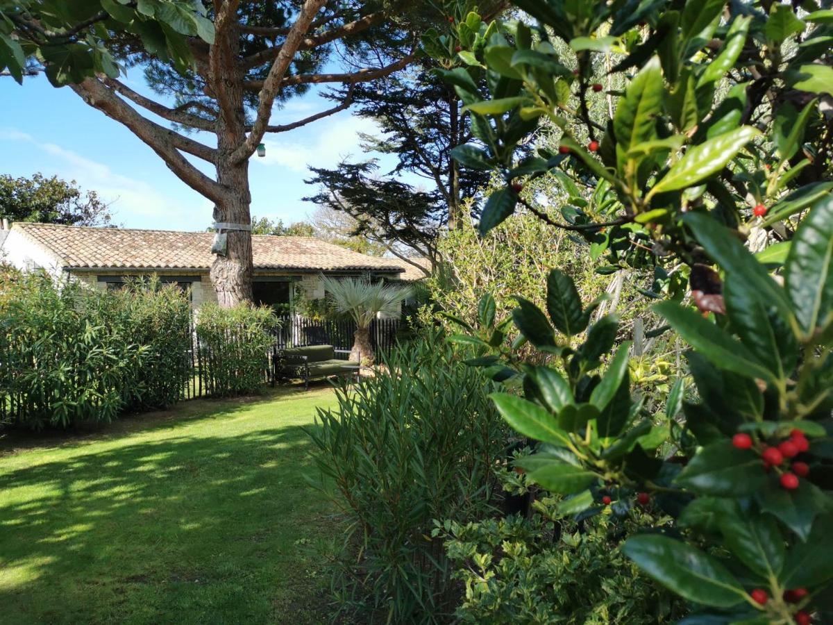 Le Clos Saint-Martin Hotel & Spa ภายนอก รูปภาพ