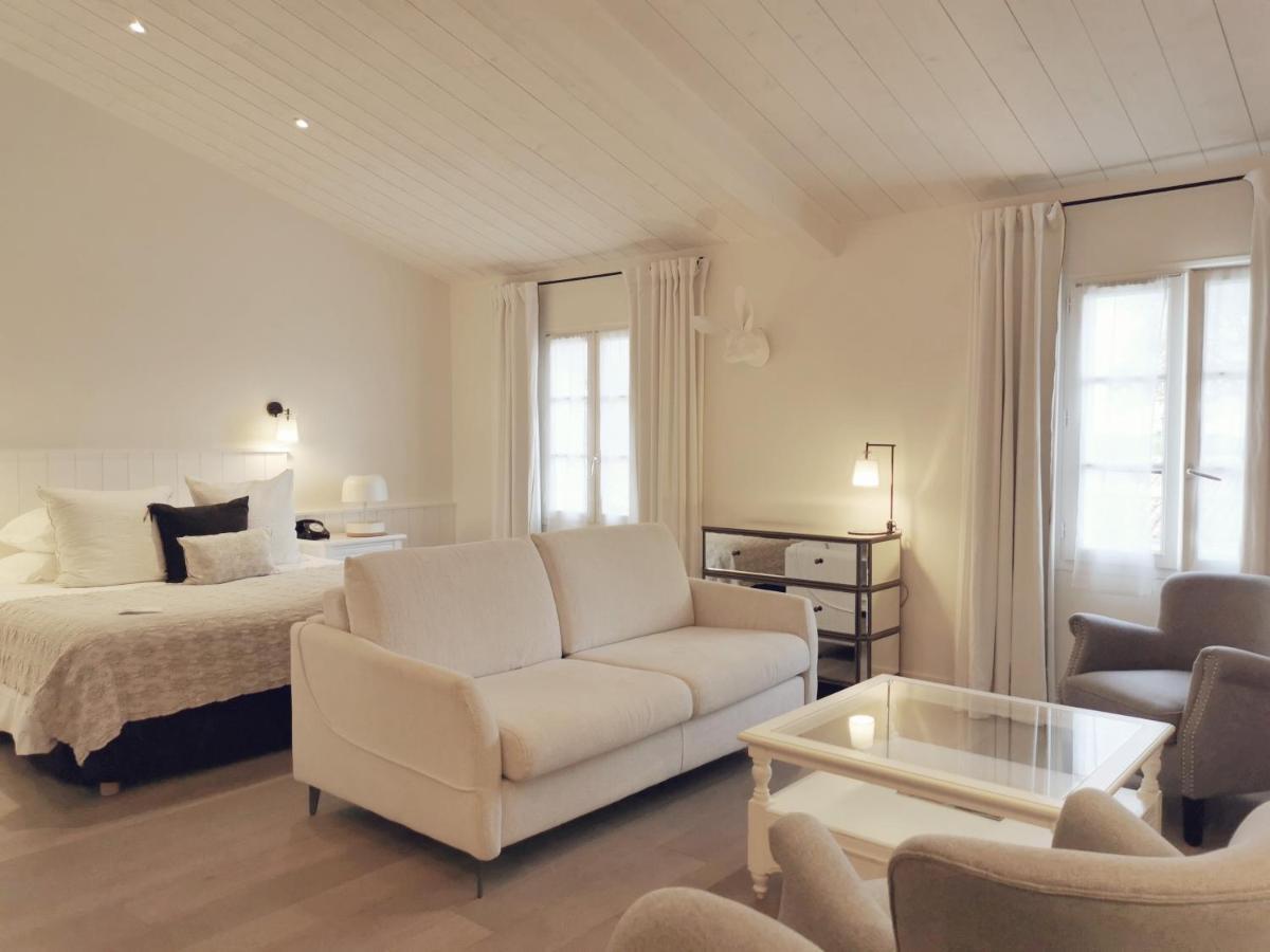 Le Clos Saint-Martin Hotel & Spa ภายนอก รูปภาพ