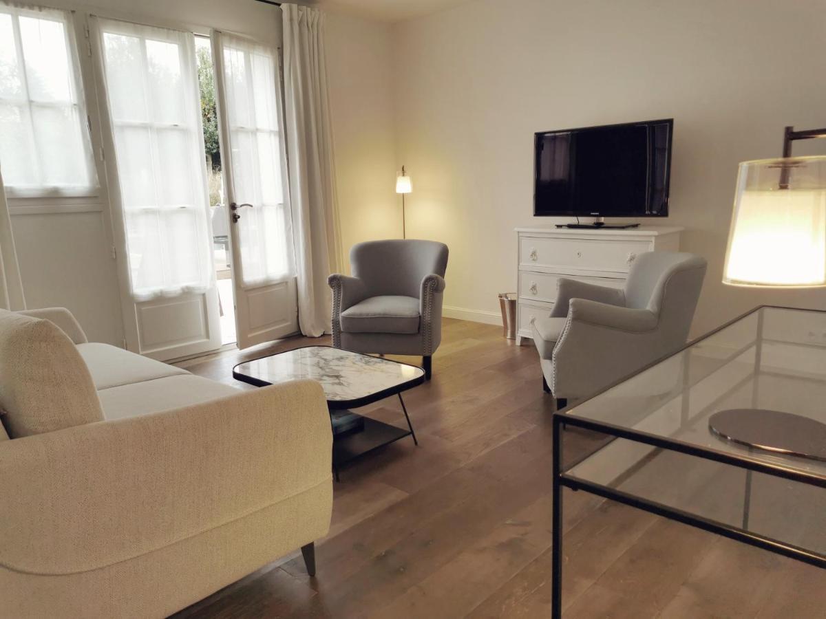Le Clos Saint-Martin Hotel & Spa ภายนอก รูปภาพ